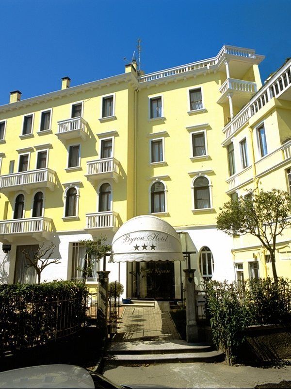 Hotel Byron Lido de Venecia Exterior foto