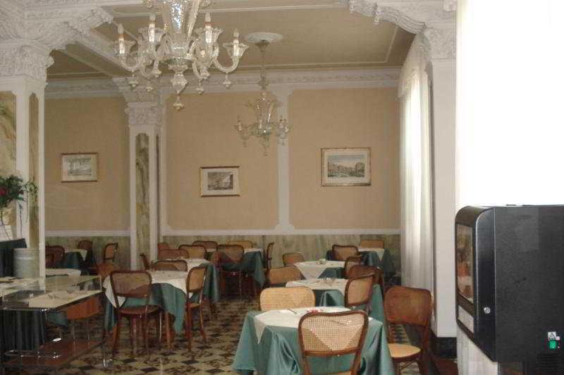Hotel Byron Lido de Venecia Exterior foto